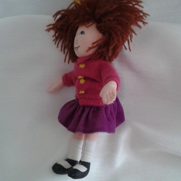 Junie B. Jones/Furskins: Hattie - Picture 11 of 12